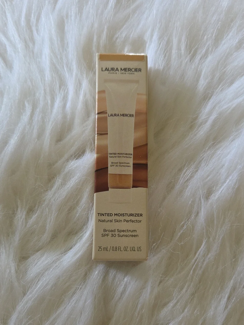 laura mercier Tinted Moisturizer - Beige/Nude
